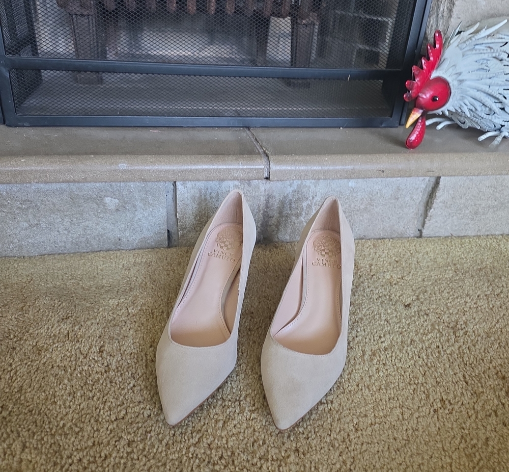 Vince Camuto Women's Pointed-Toe Pumps in Light Taupe